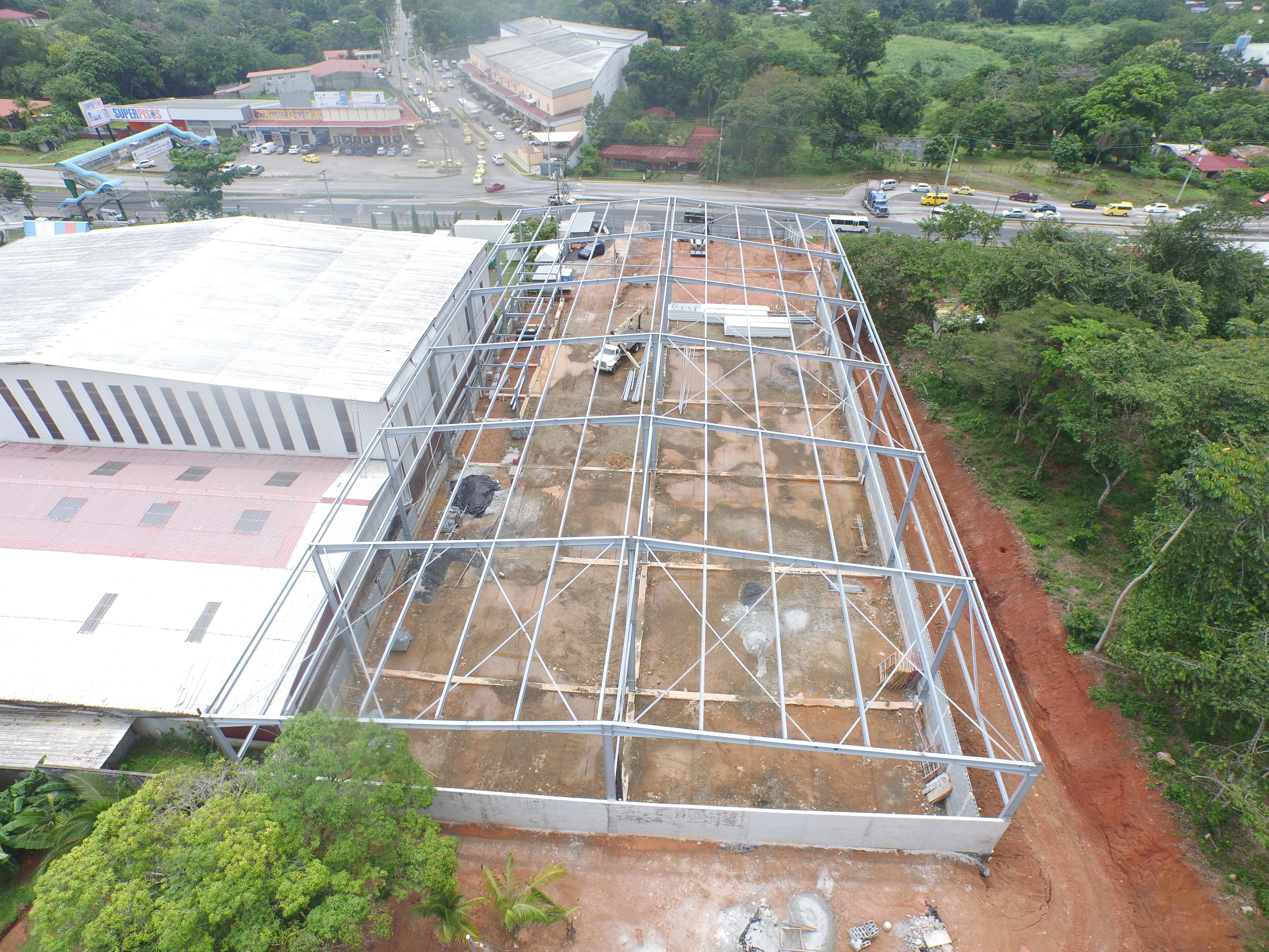 Vista aérea galpón en construcción